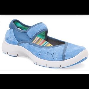 Emmy Blue Dansko Mary Janes NWT Size 41